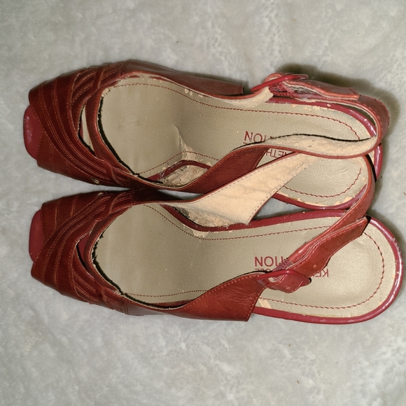 Kenneth Cole Reaction S. 9.5 Red Leather ♥️ Peep Toe Brown Wood Heel - Picture 4 of 8